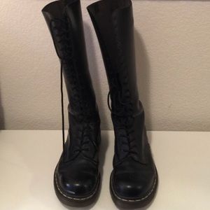 20 hole EUC Doc Martens
